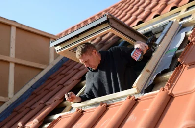 Pose de fenêtres de toit Velux à Anterrieux